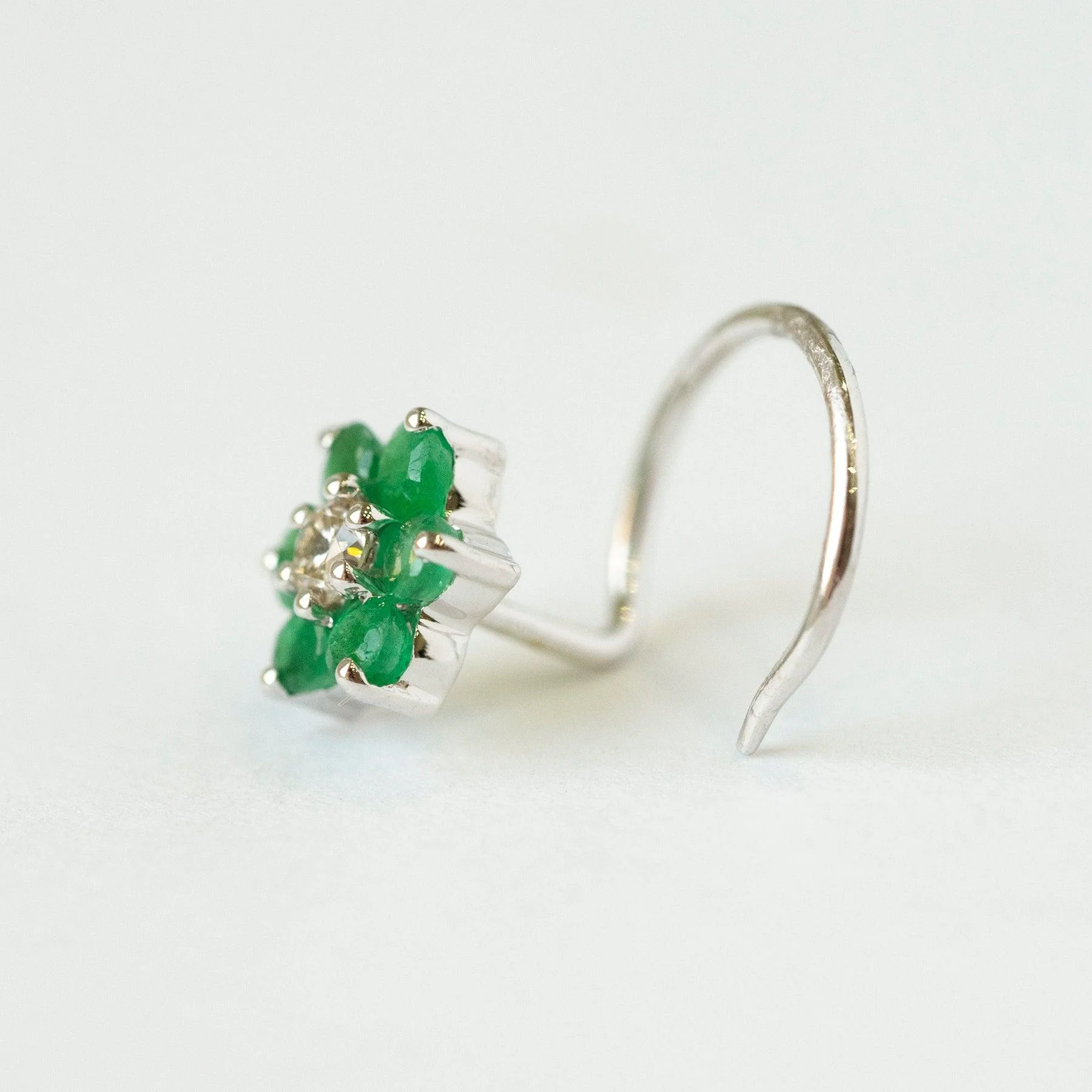 18ct Gold Diamond and Gemstone Wire Coil Back Nose Stud. - Image 3