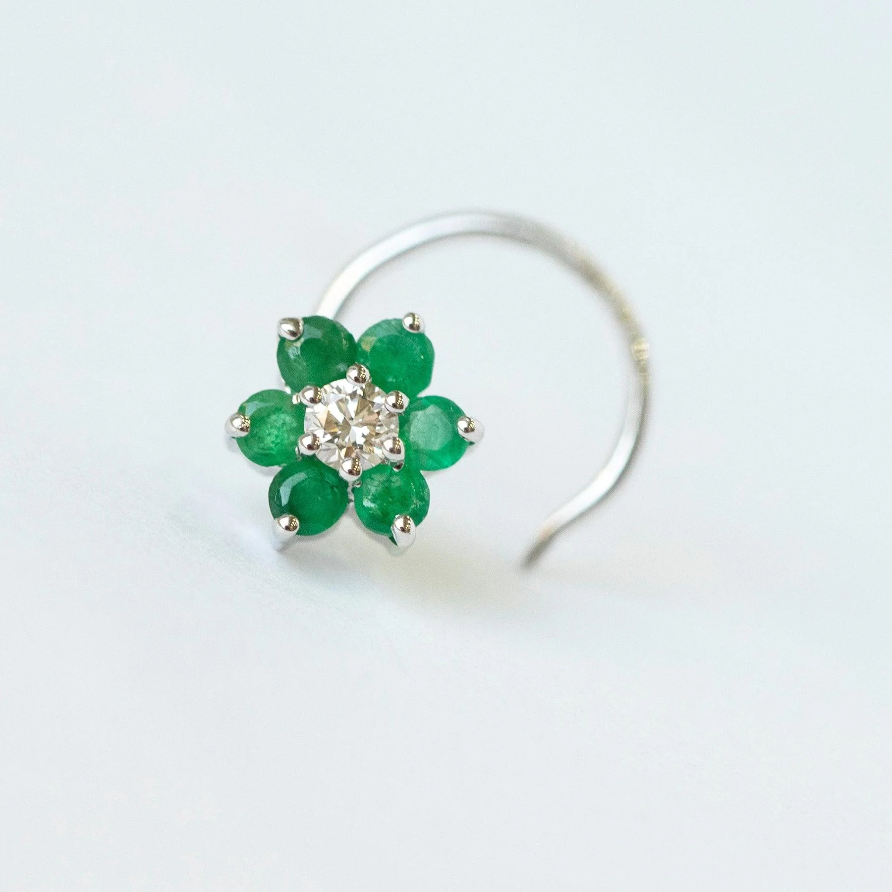 18ct Gold Diamond and Gemstone Wire Coil Back Nose Stud. - Image 5